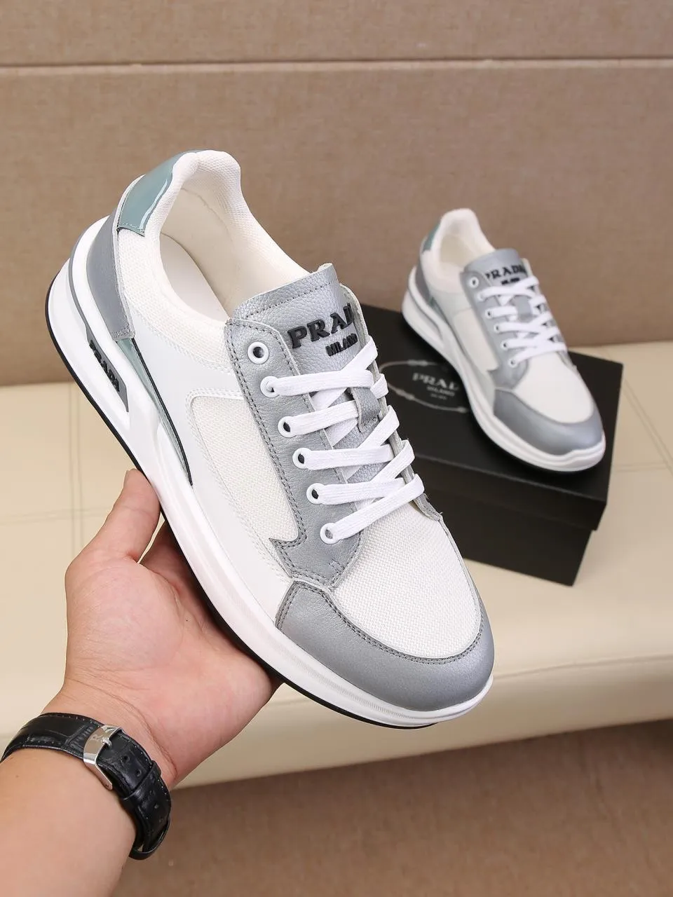 Batch 440 🕷️🕷️【PRADA】Prada's new men's fashionable casual shoes🇨🇳original quality, high-end boutique💯exquisite details,🌶🌶original lightweight, wear-resistant and non-slip original outsole, comfortable to wear🎋classic craftsmanship, fine workmanship, worth owning Code number: 38-44 Large quantities in stock